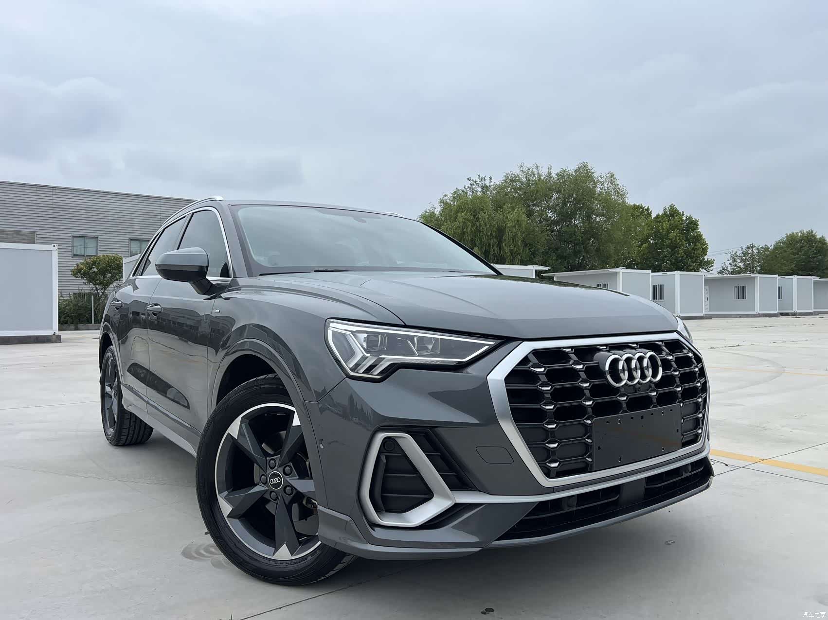 Audi Q3, 2022 3