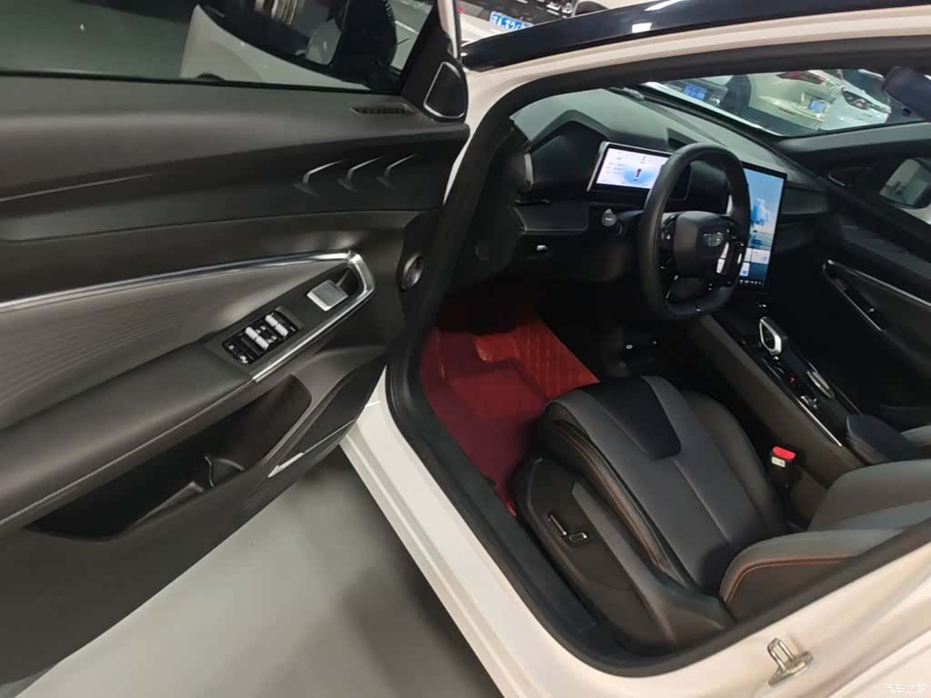Geely Boyue, 2024 16