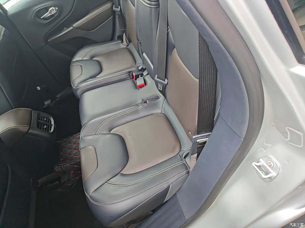 Jeep Cherokee, 2016 17
