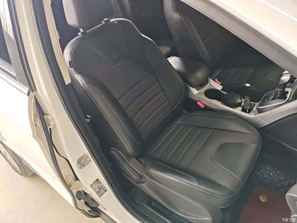 Ford Kuga, 2015 20