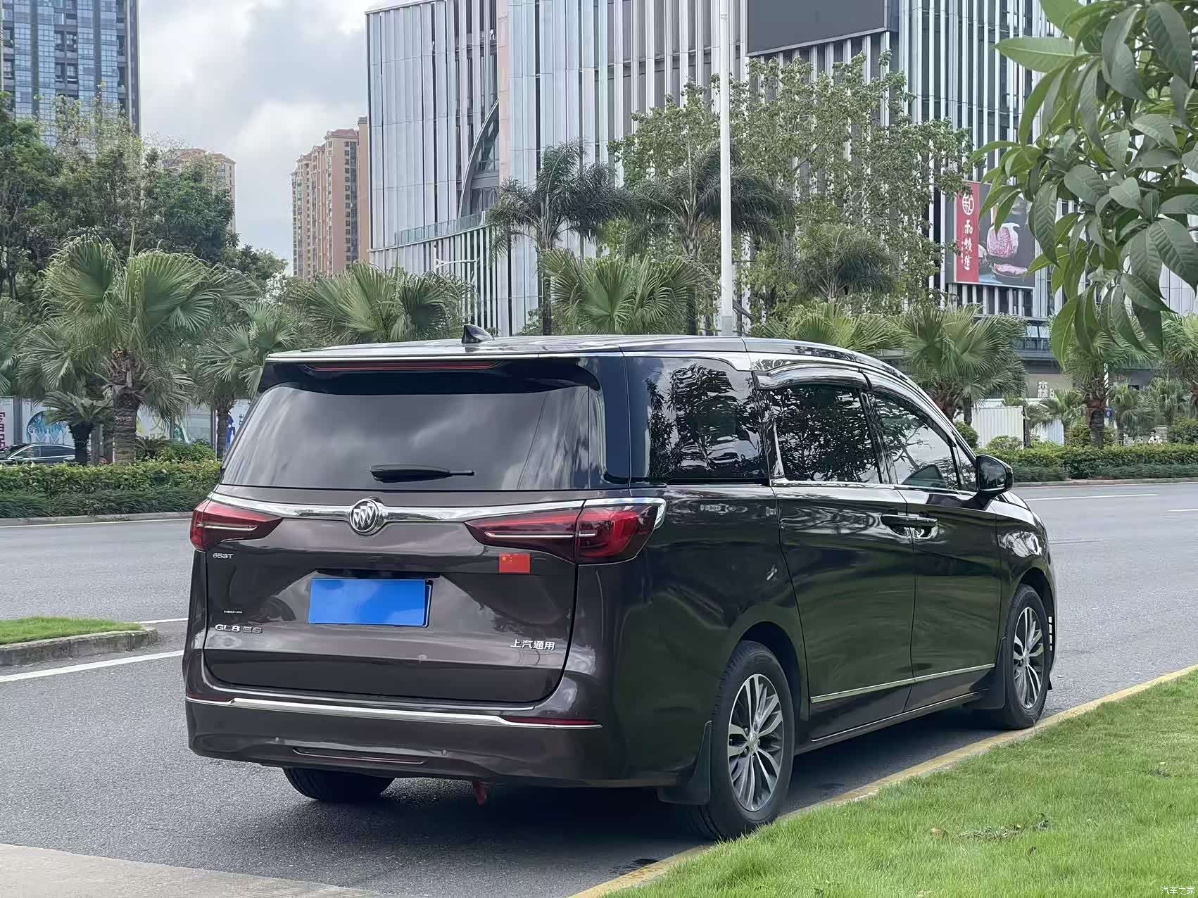 Buick GL8, 2020 6