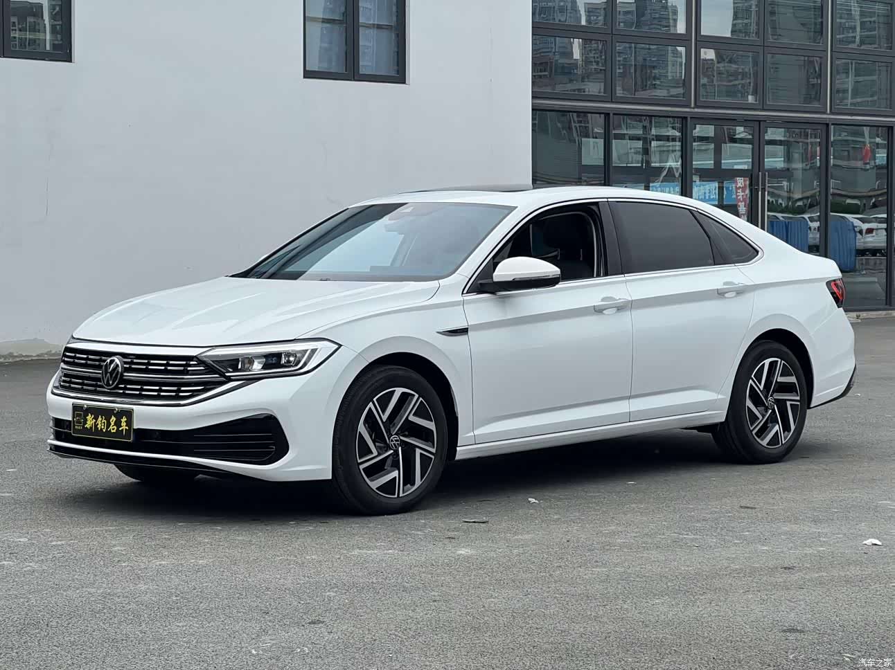 Volkswagen Sagitar