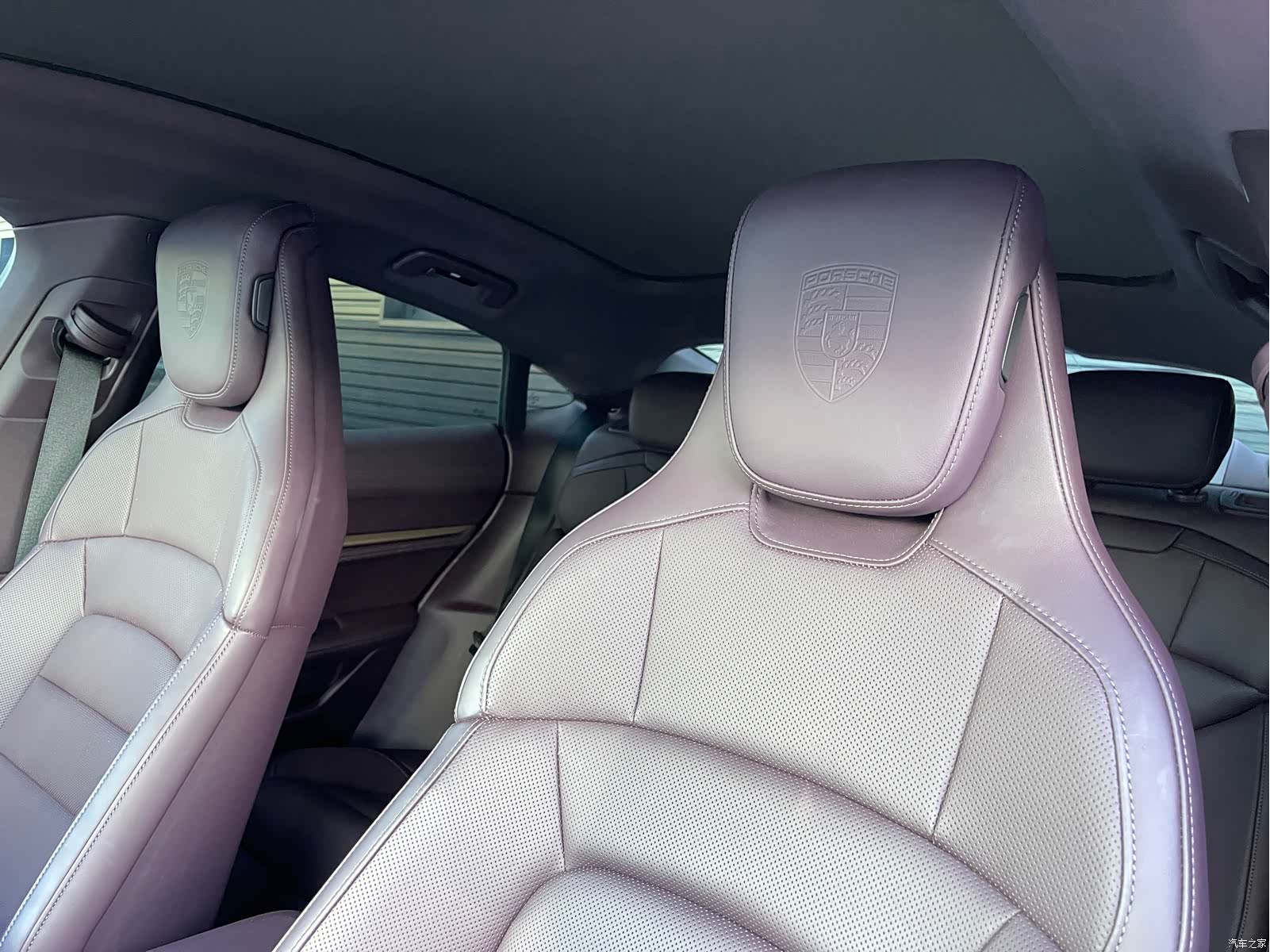 Porsche Taycan, 2023 18