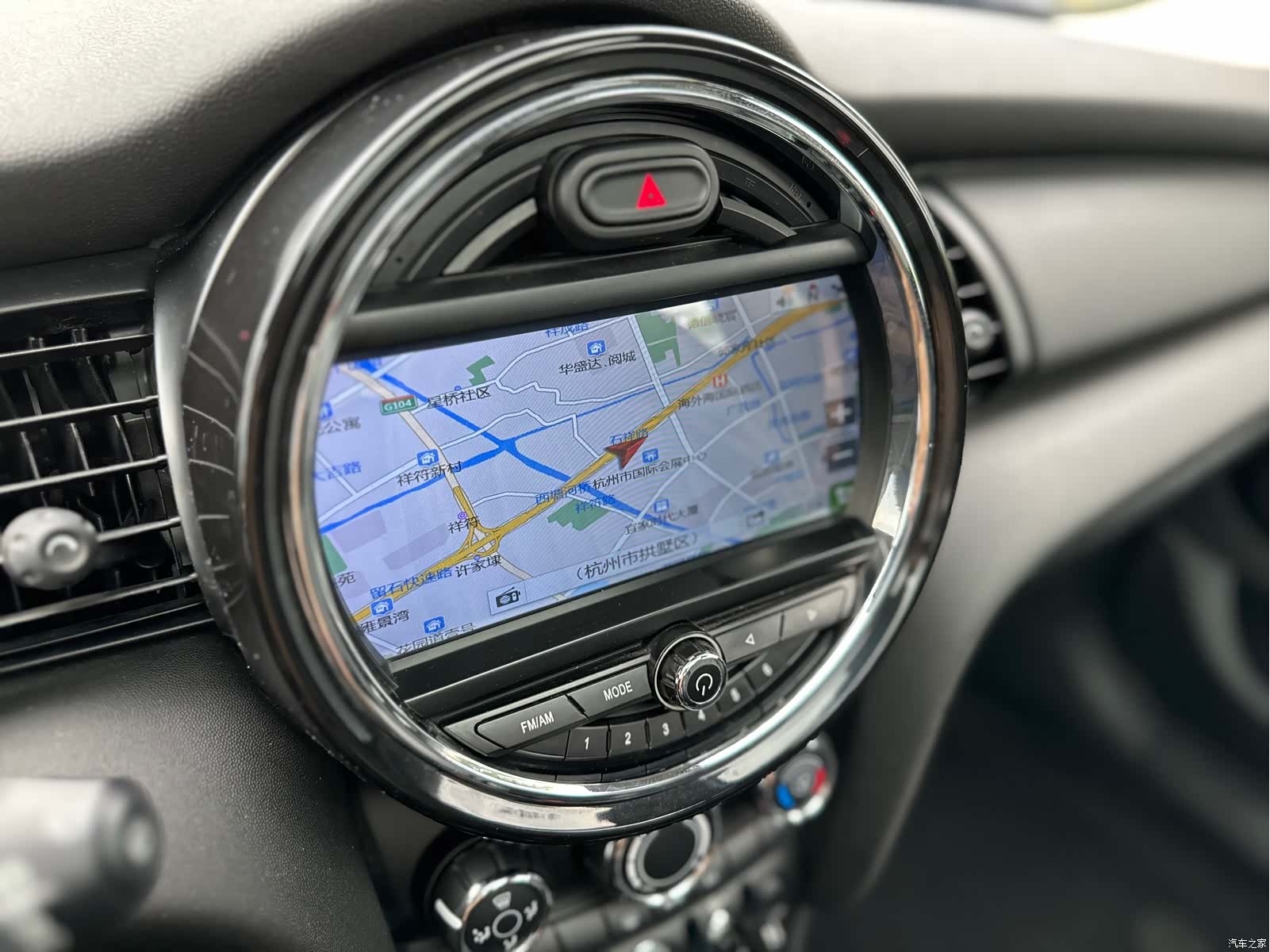 Mini ONE, 2016 21