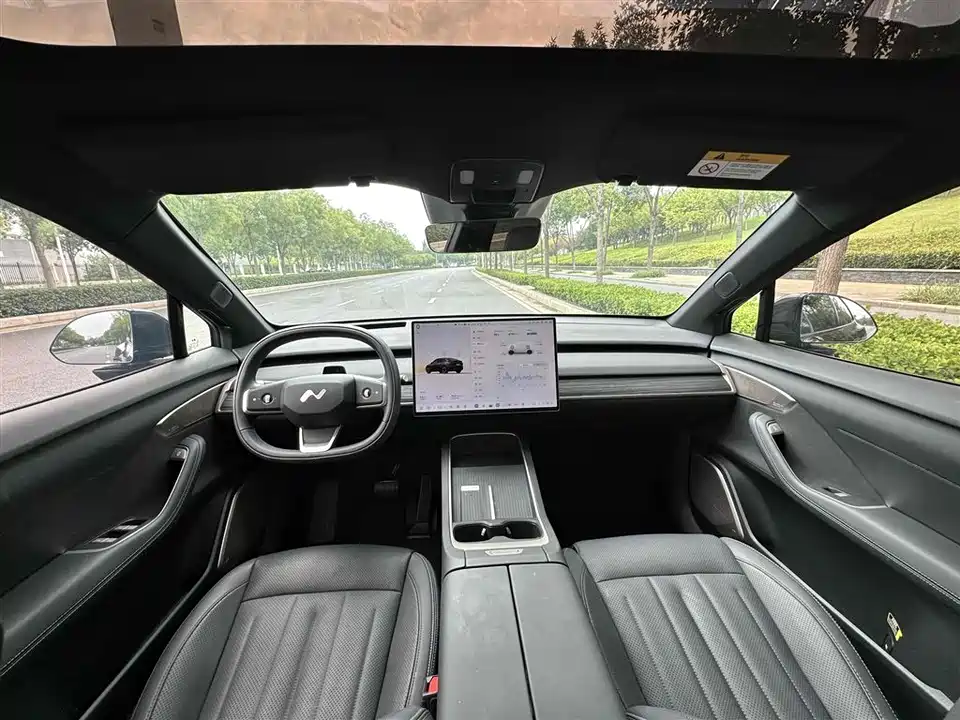 NIO L60 NIO L60
