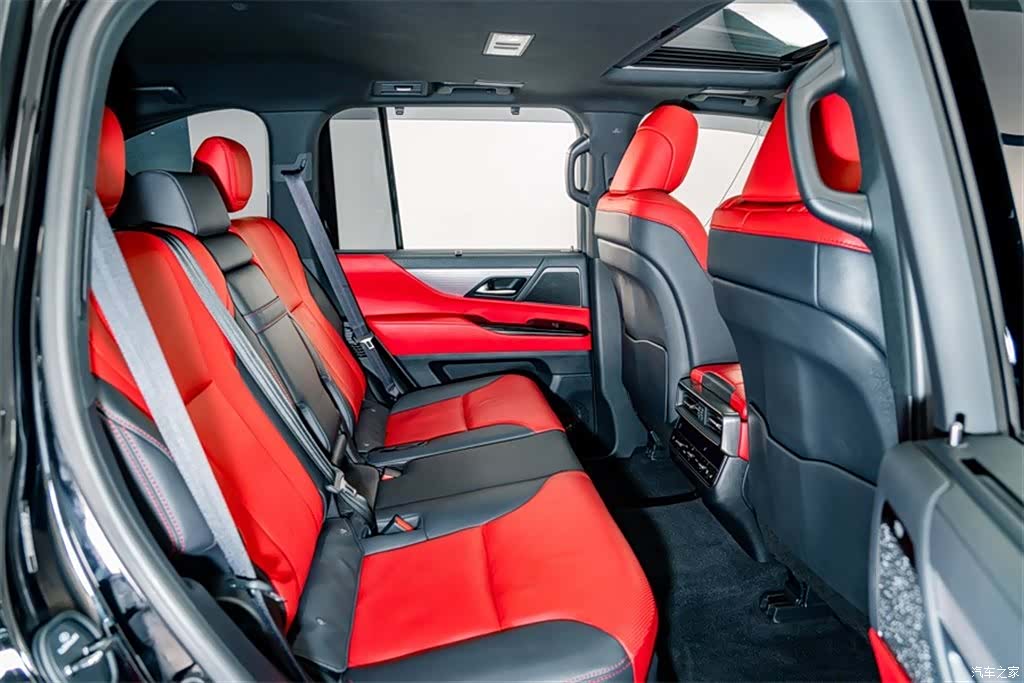 Lexus LX, 2025 24
