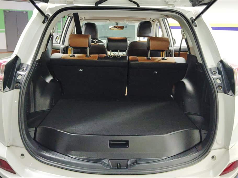 Toyota RAV4 Rongfang