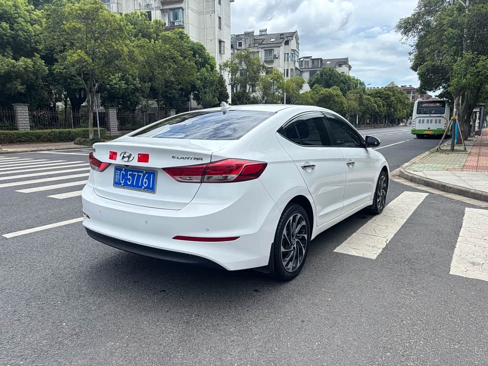 Hyundai Lead Hyundai Lead