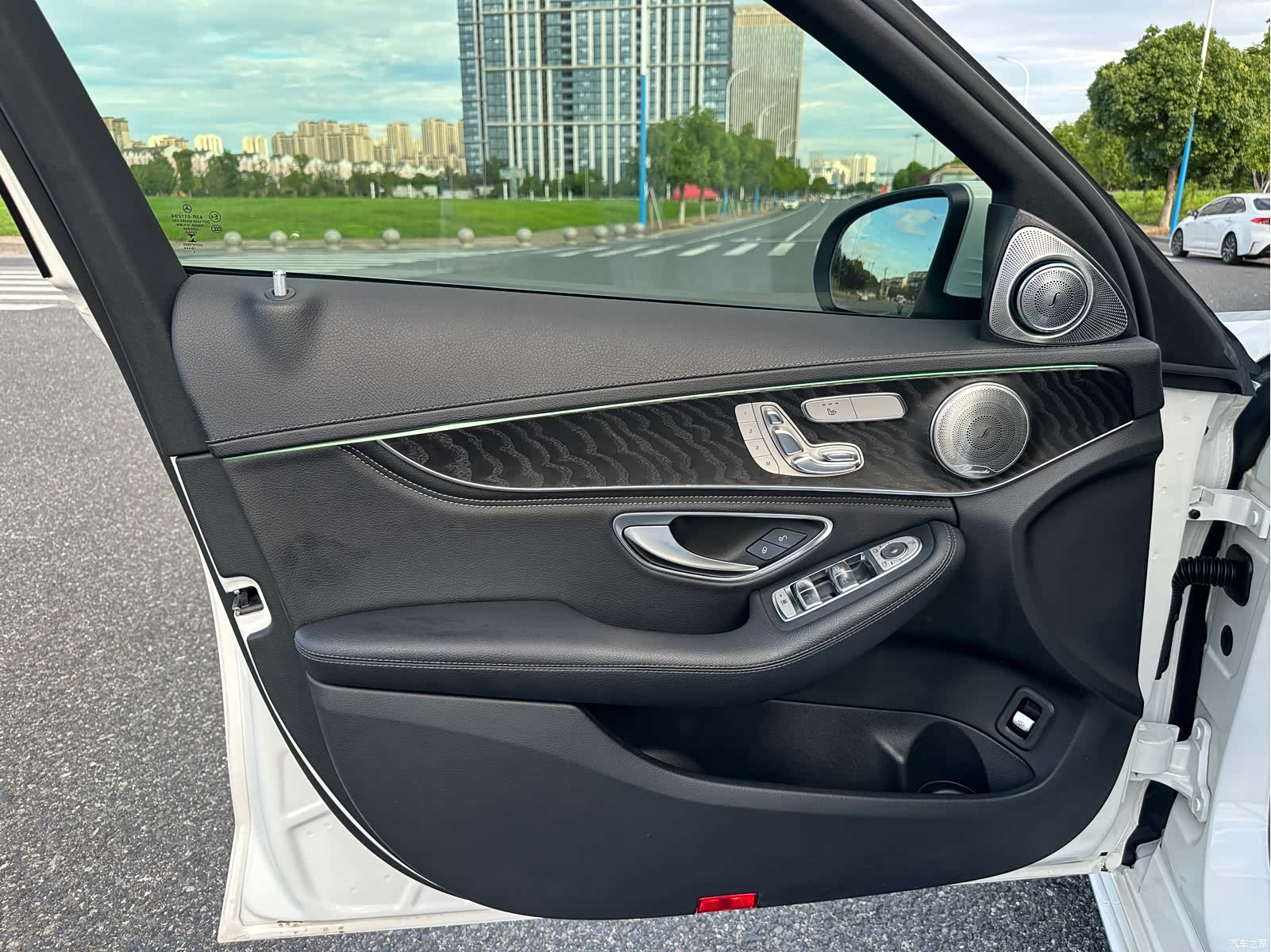 Mercedes-Benz C-Class, 2019 10