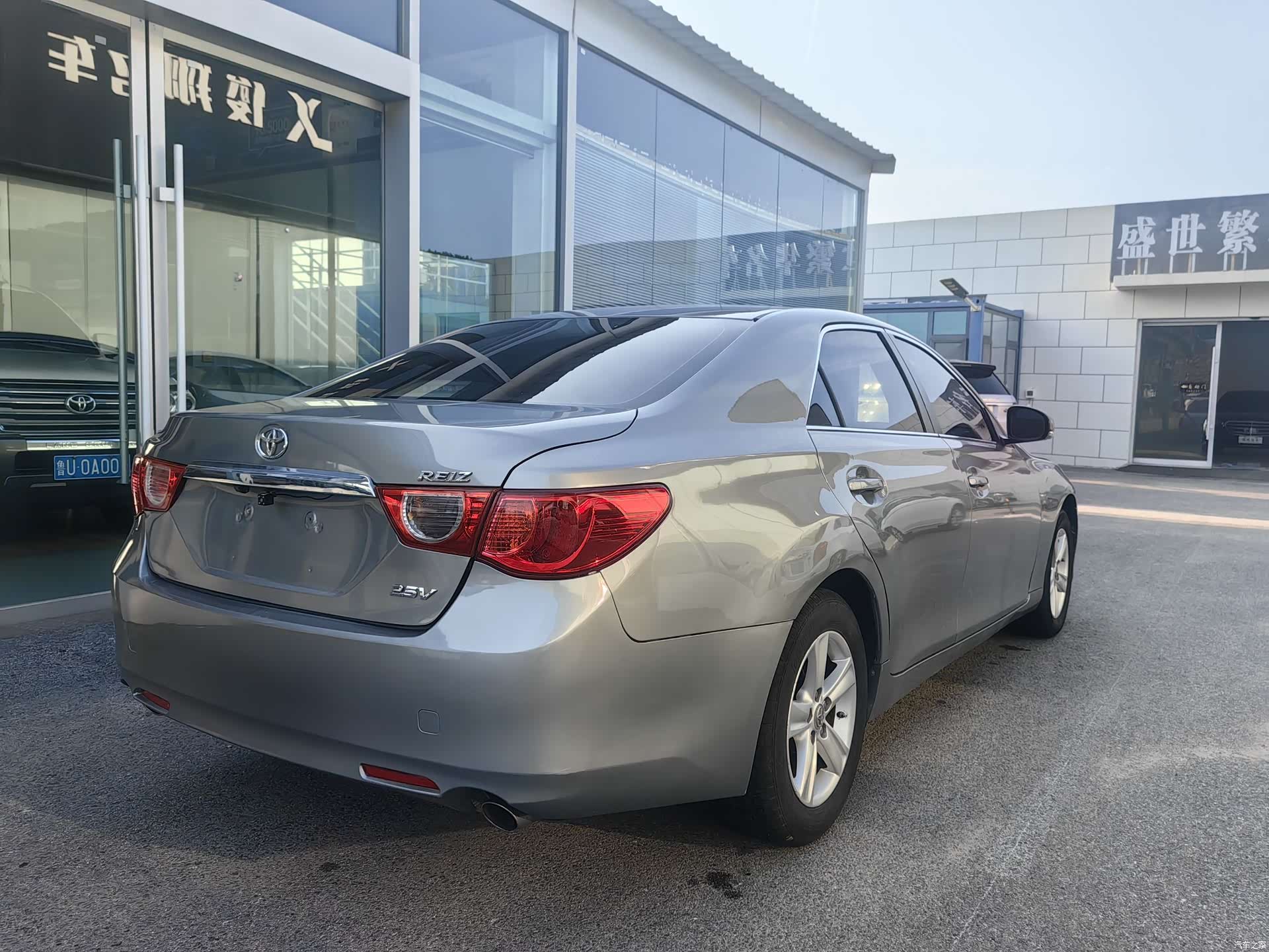 Toyota 2.5S, 2012 4
