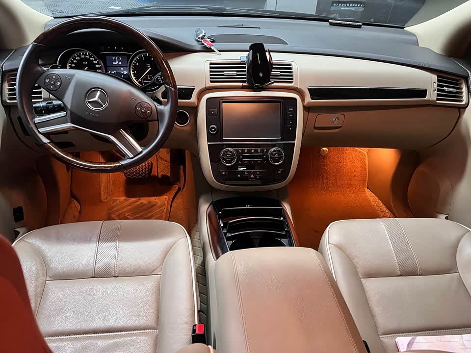 Mercedes-Benz R-class