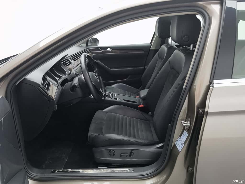 Volkswagen Magotan, 2017 10
