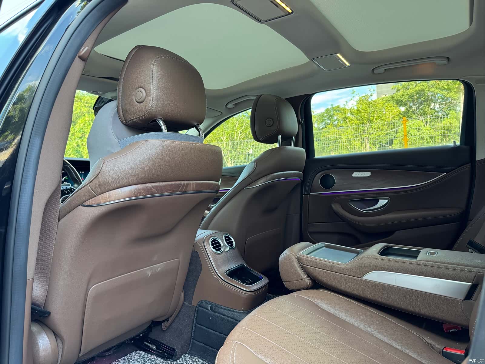 Mercedes-Benz E-Class, 2023 6