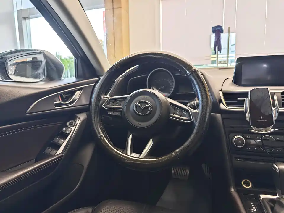 Mazda 3 Angkesaila Mazda 3 Angkesaila