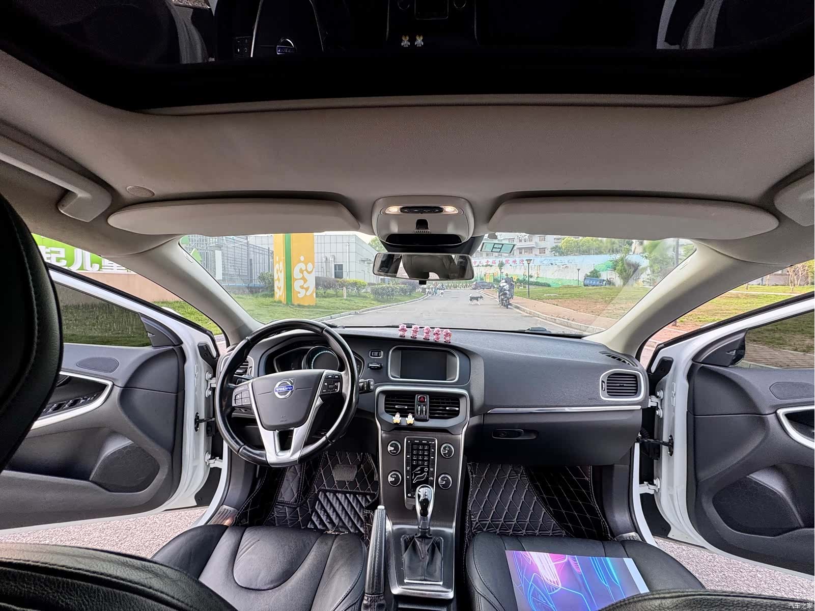 Volvo V40, 2014 8