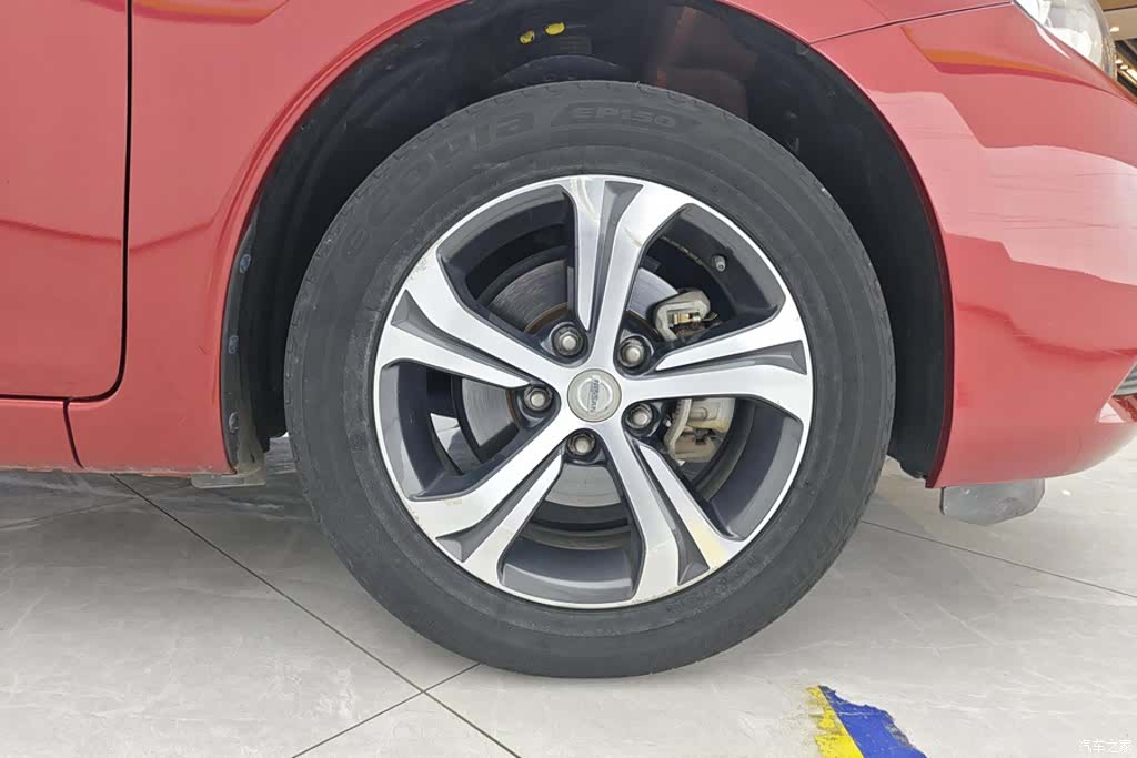 Nissan Tiida, 2019 6