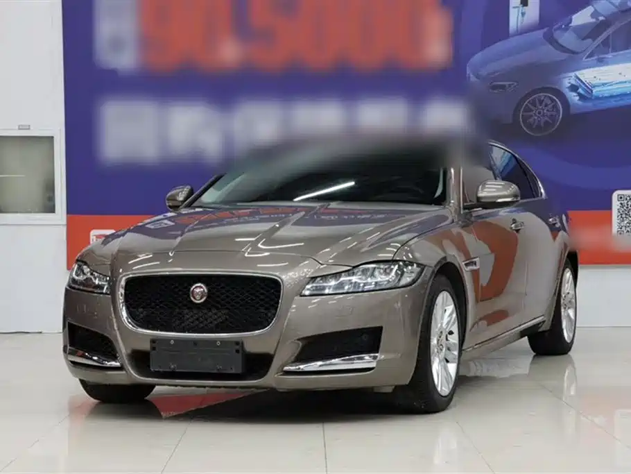 Jaguar XFL