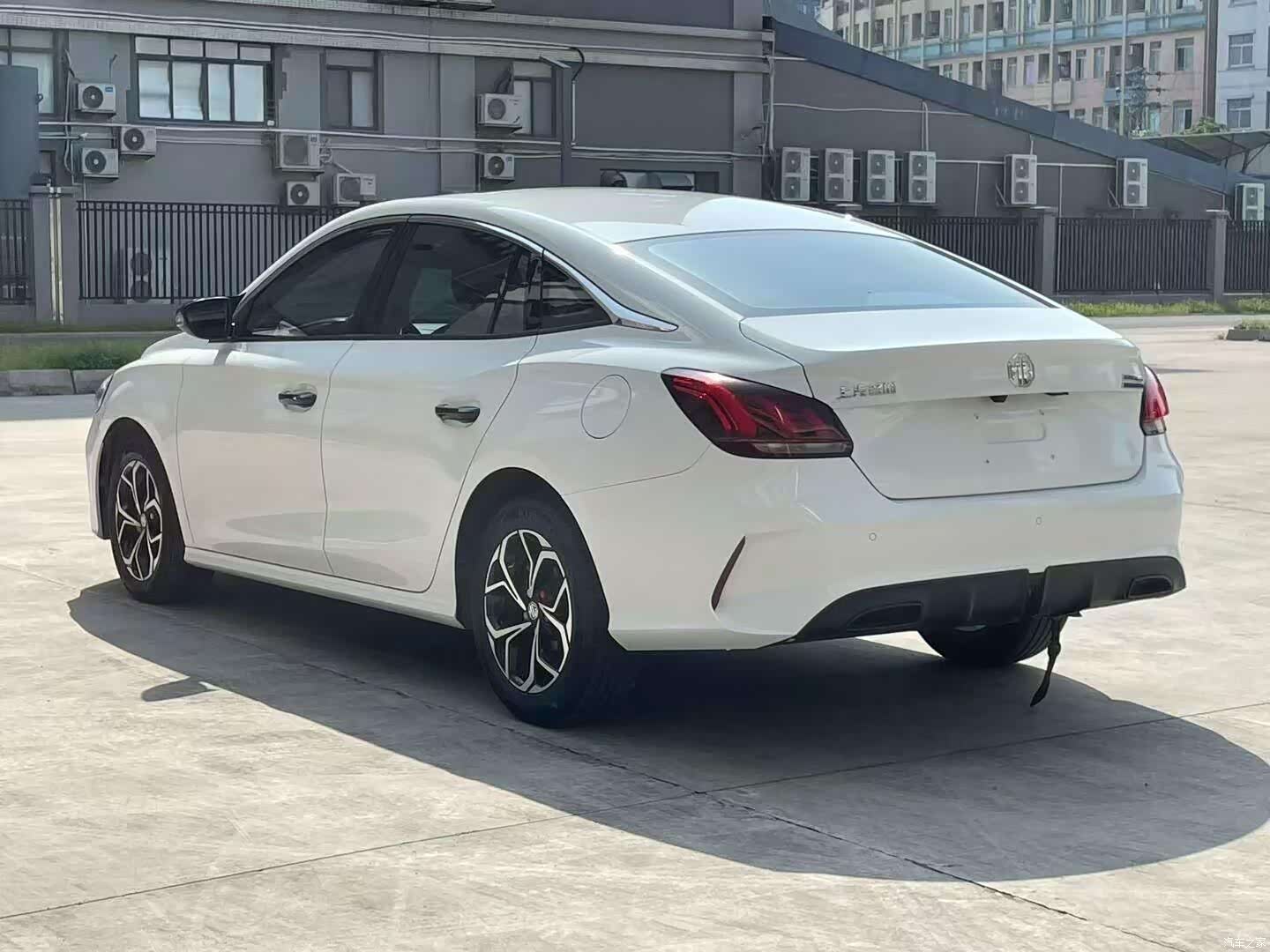 MG MG5, 2021 7