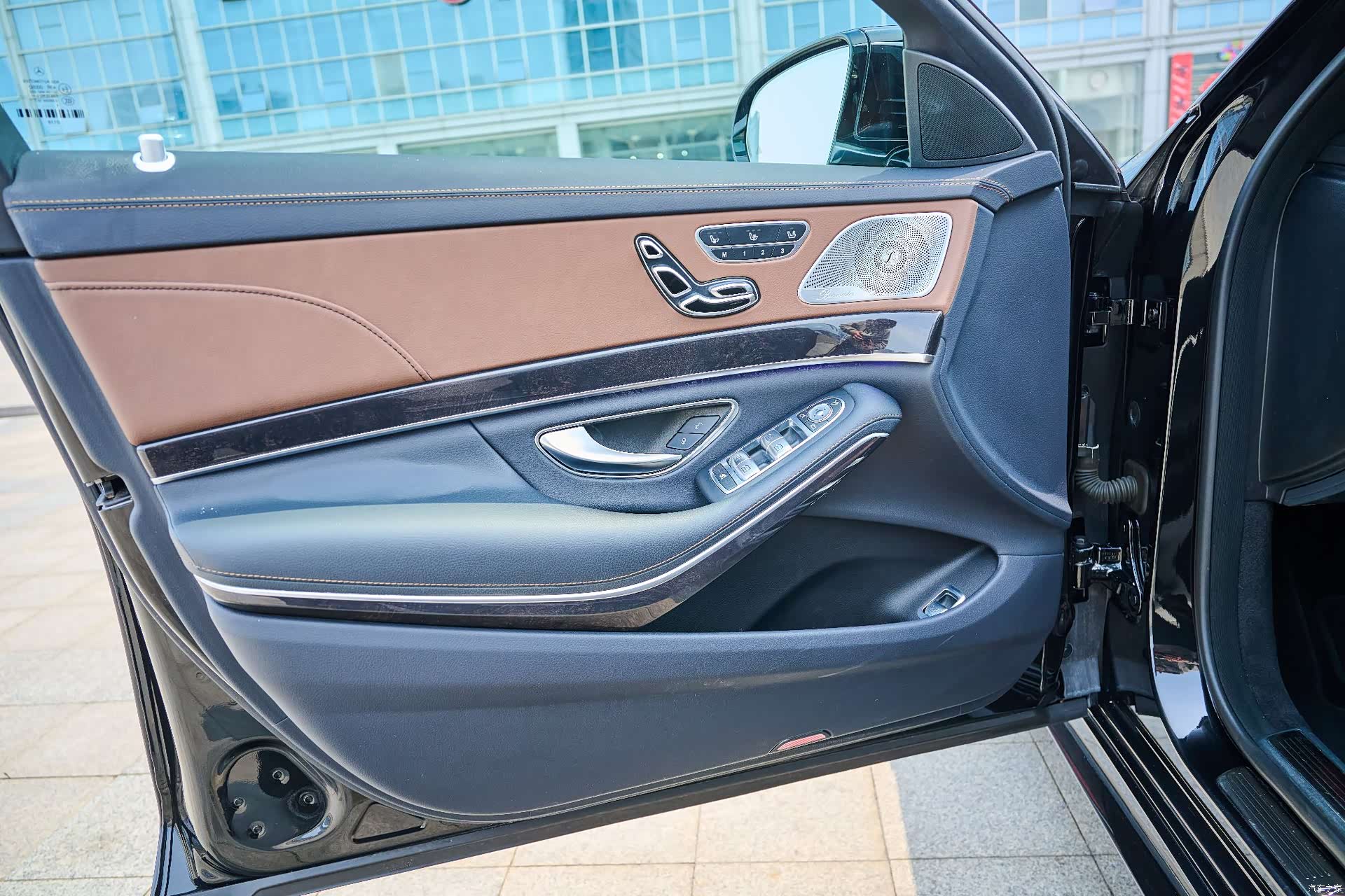 Mercedes-Benz S-Class, 2019 11