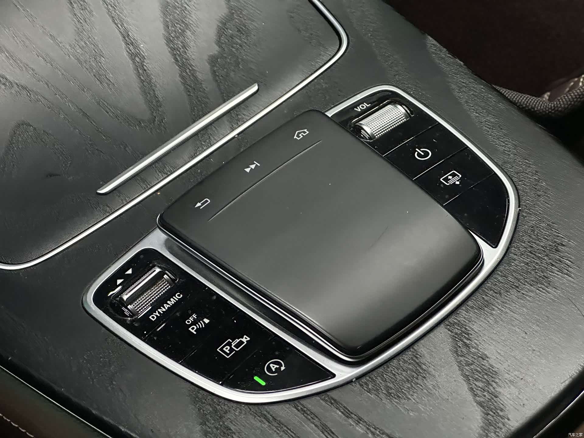 Mercedes-Benz E-Class, 2019 10