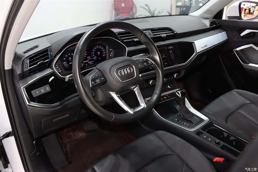 Audi Q3, 2020 10