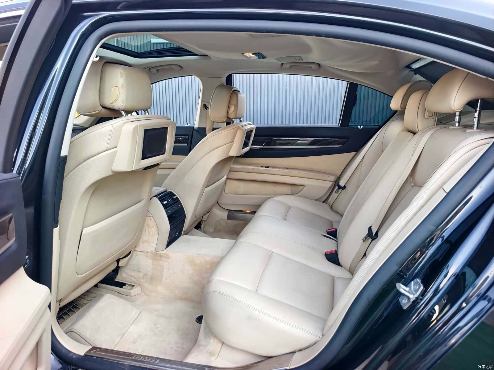 BMW 7 Series, 2011 9