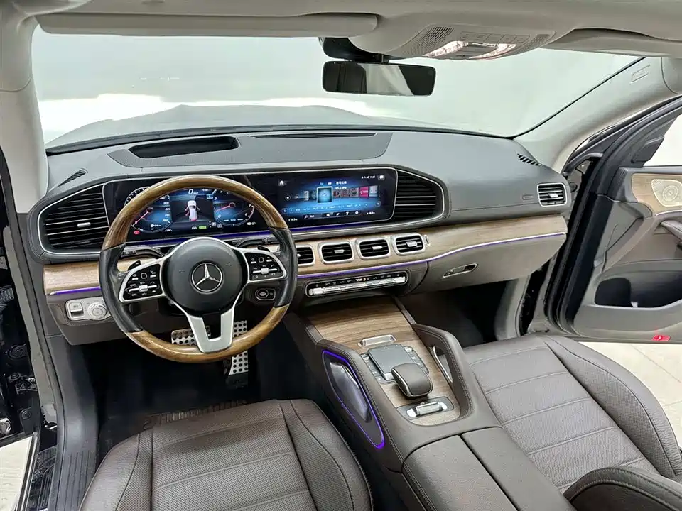 Mercedes-Benz GLS Mercedes-Benz GLS