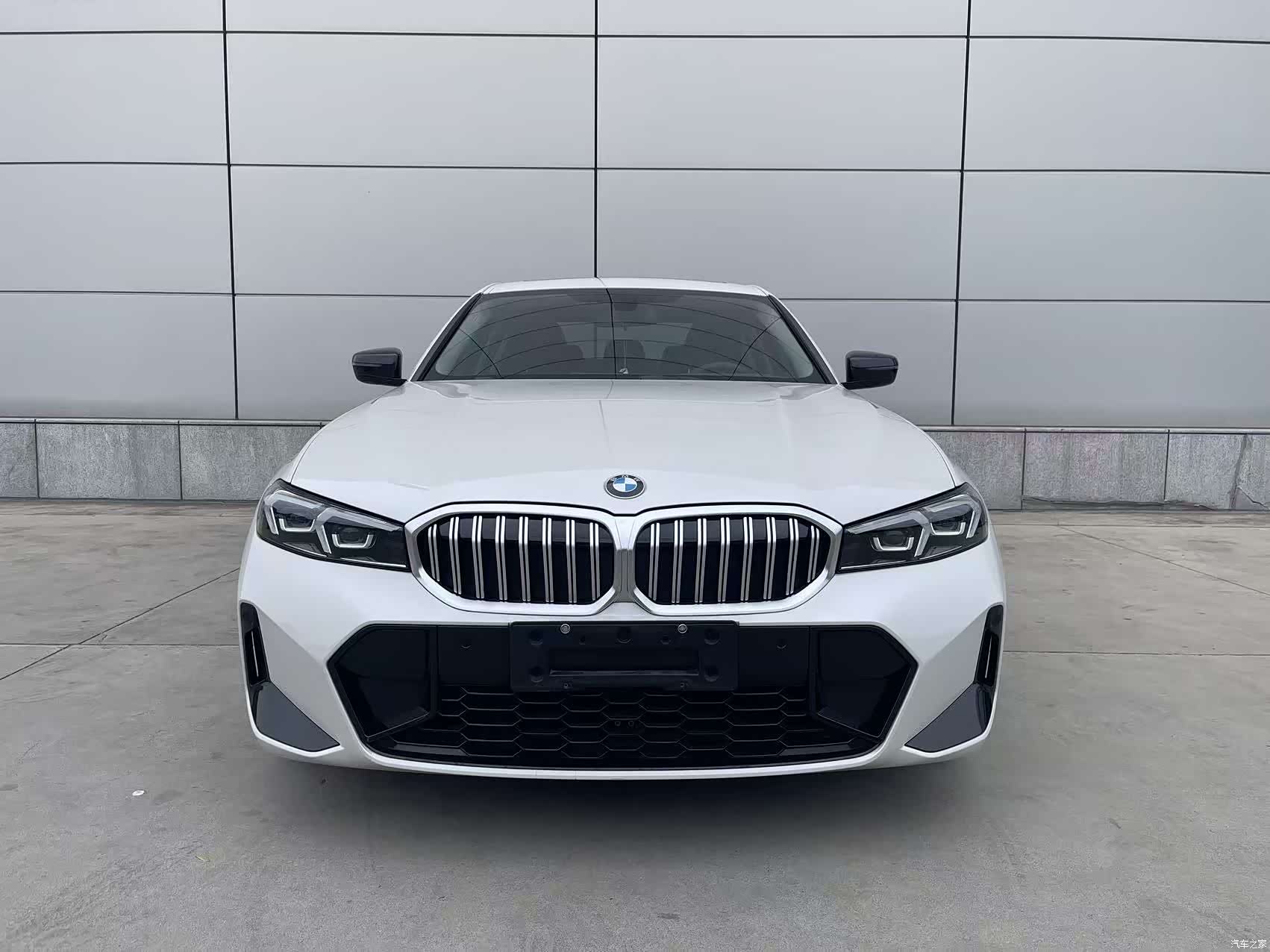 BMW 3 Series, 2023 2