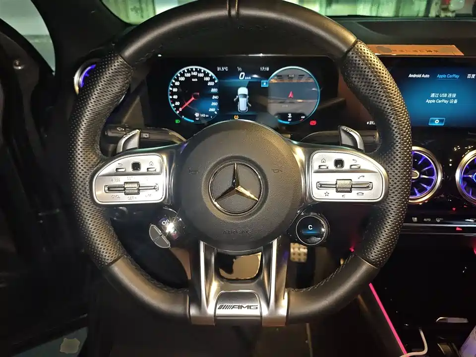 Mercedes-Benz GLA AMG