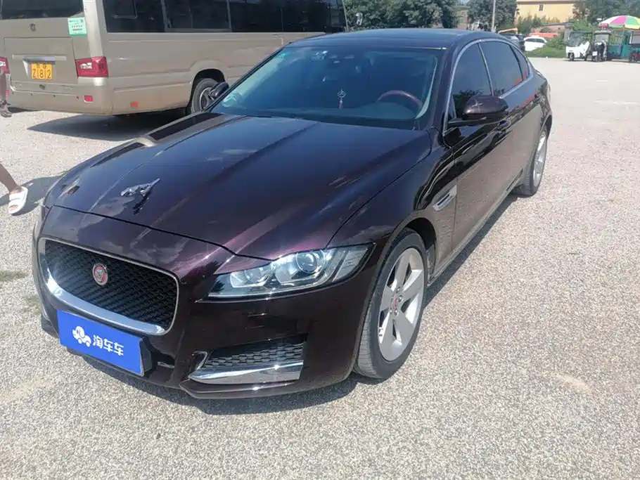 Jaguar XFL