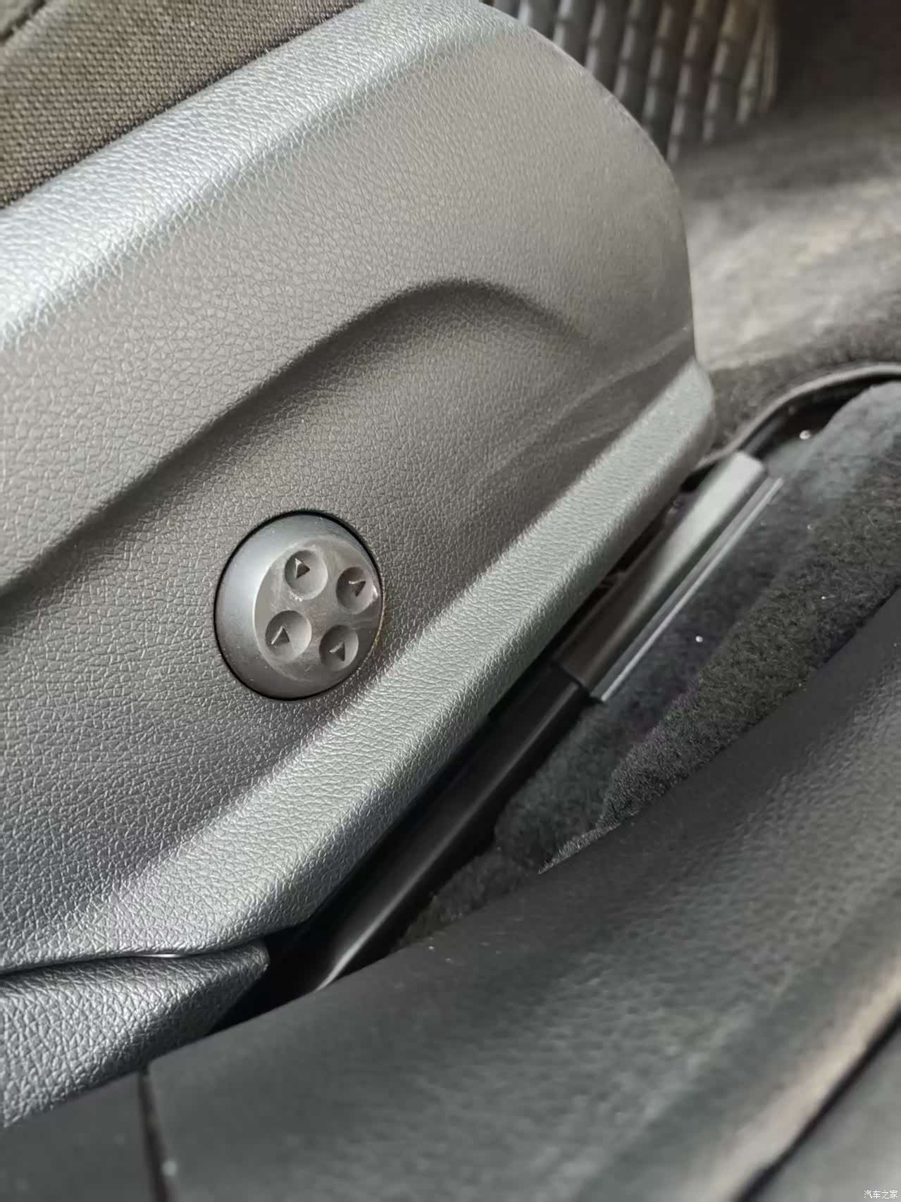 Mercedes-Benz E-Class, 2019 30
