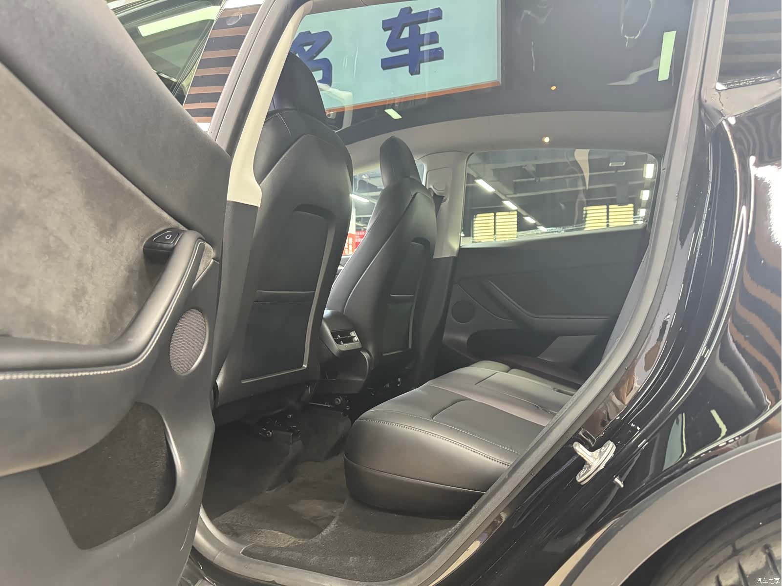 Tesla Model Y, 2022 7