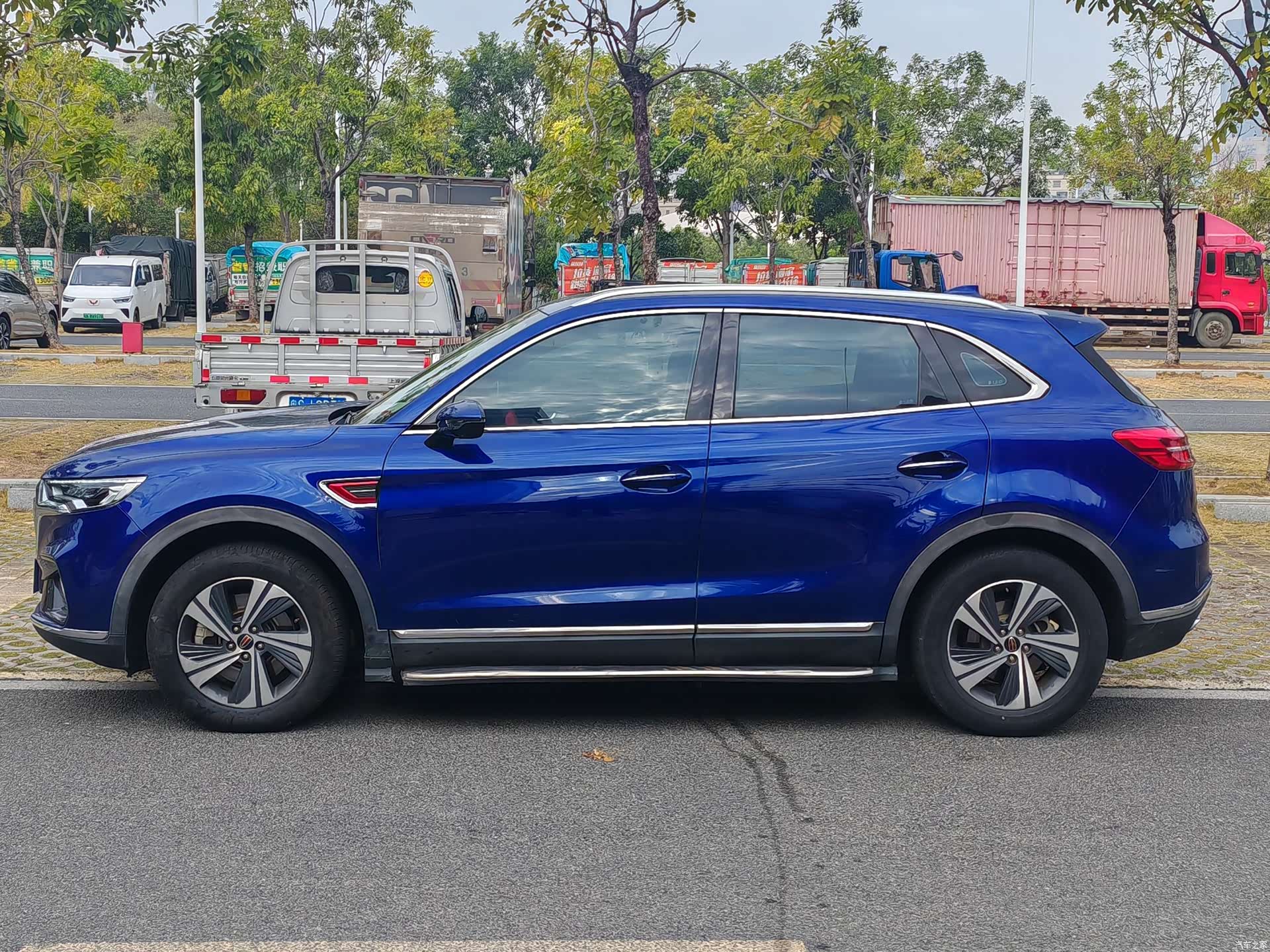 Hongqi HS5, 2019 3