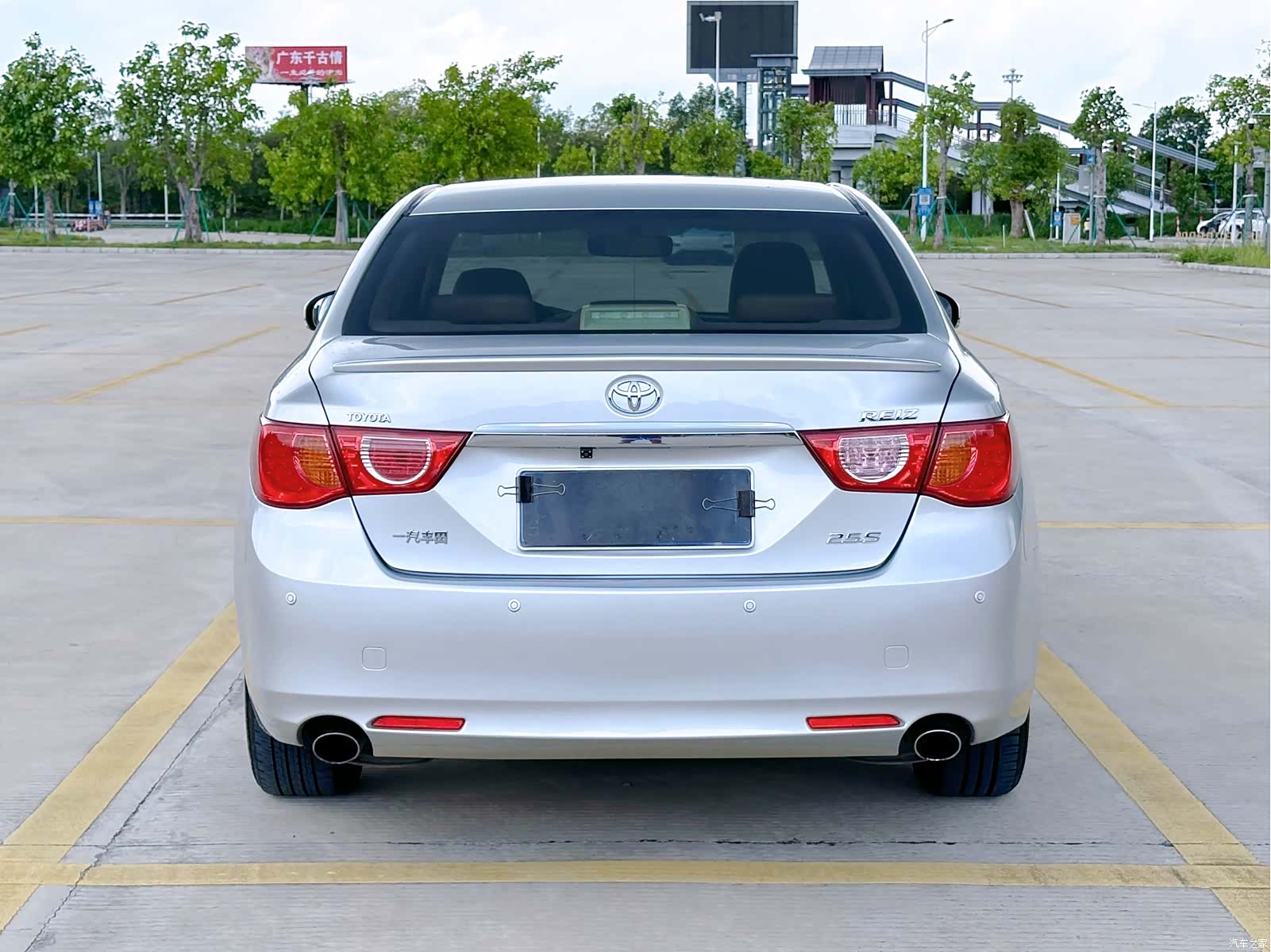 Toyota 2.5S, 2012 8