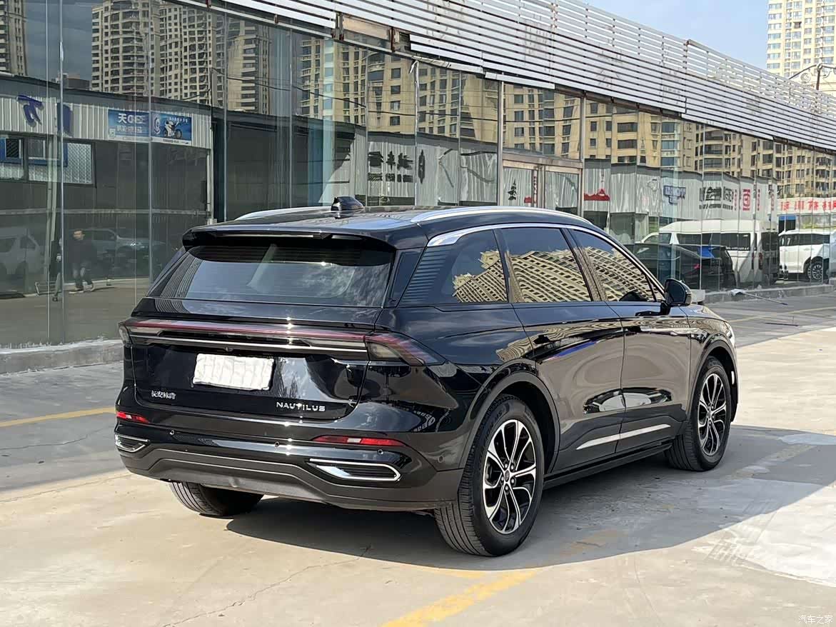 Lincoln Nautilus, 2023 18