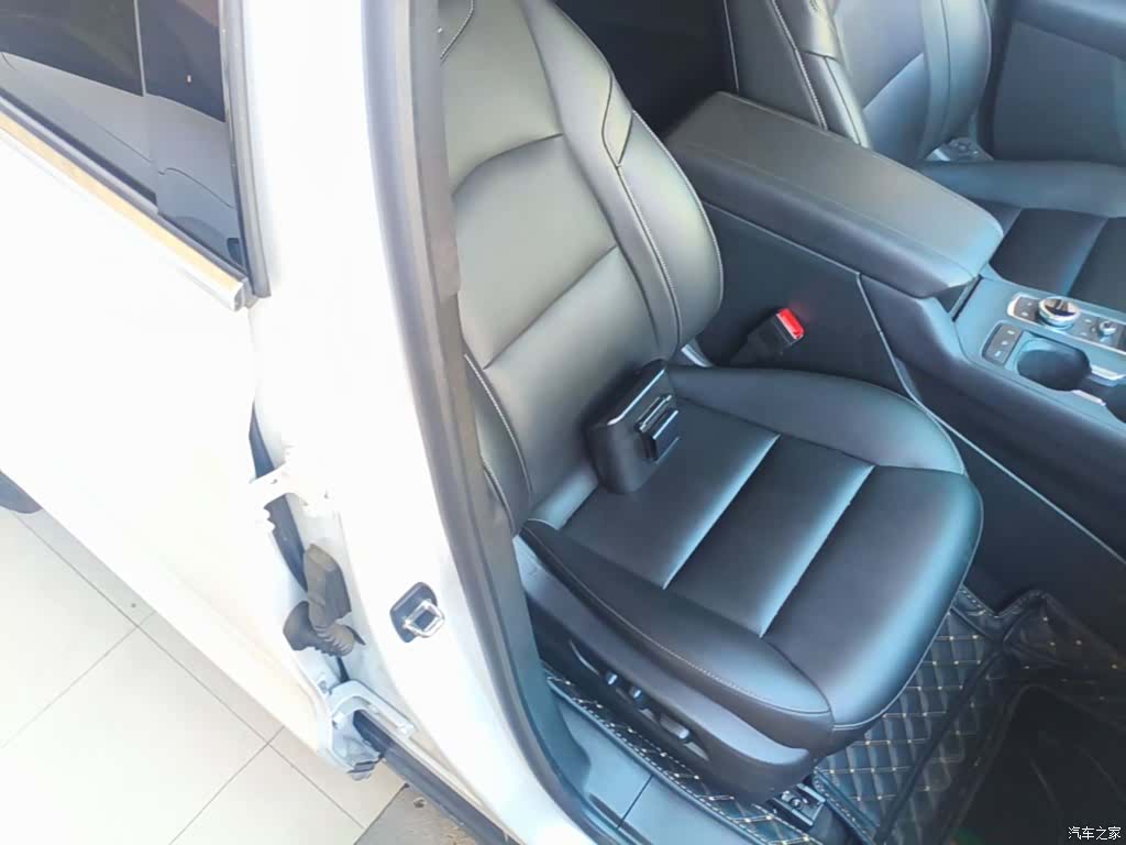 Cadillac XT4, 2020 25