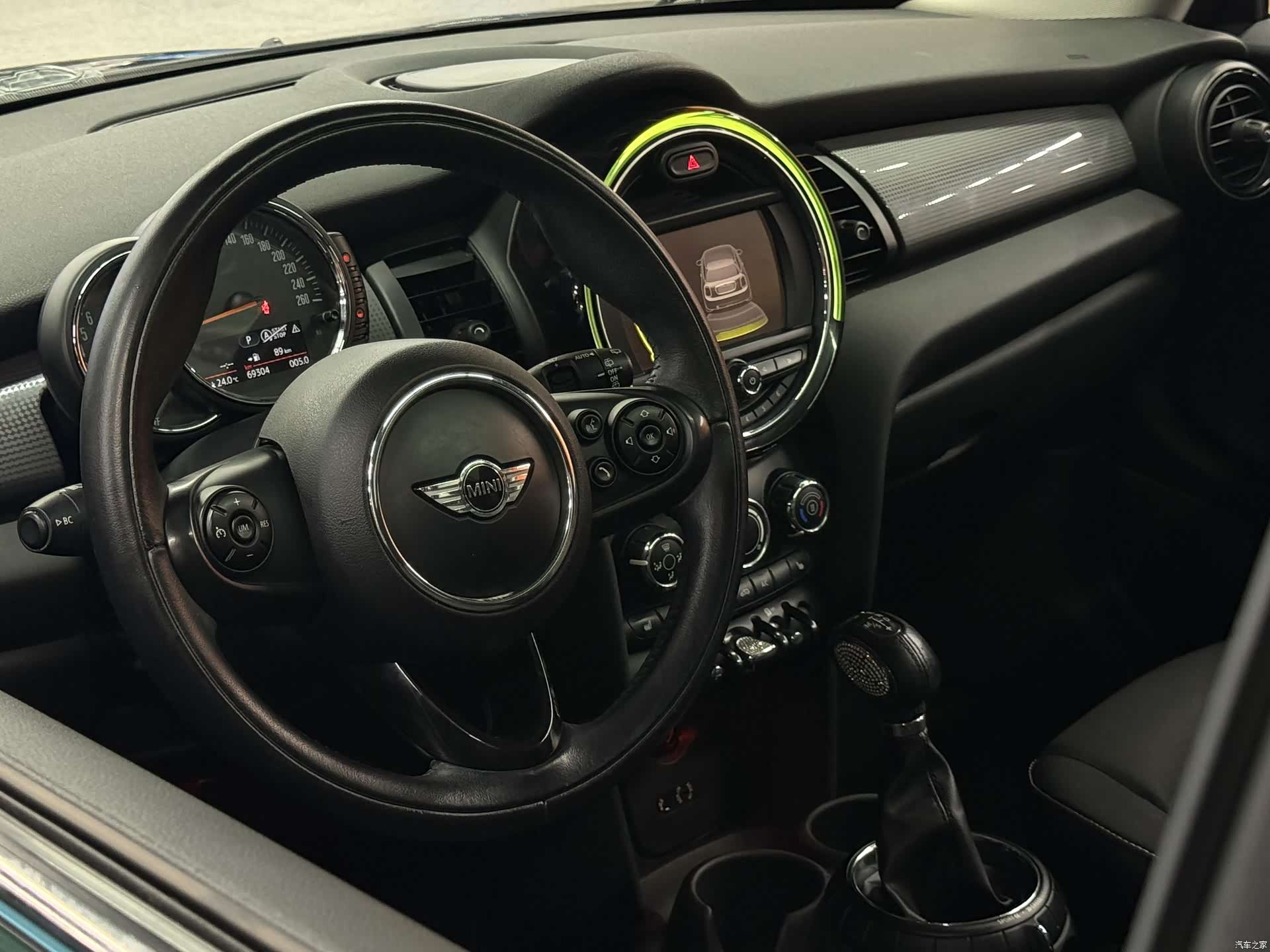 Mini Cooper, 2015 4