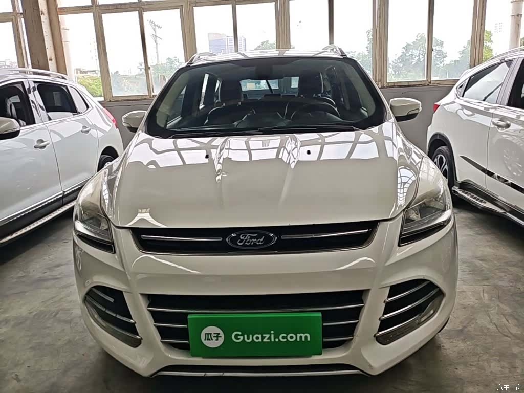 Ford Kuga, 2015 3