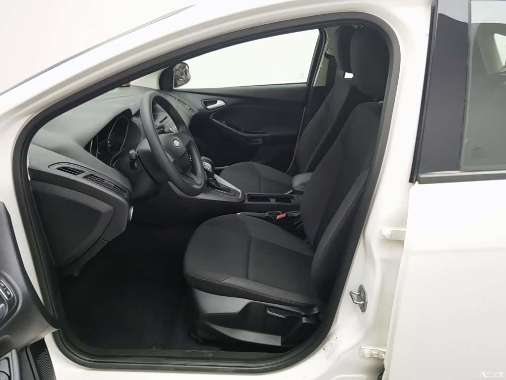 Ford Focus, 2016 10