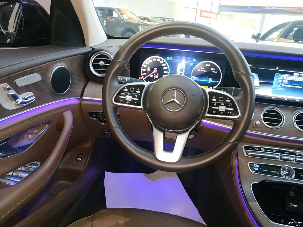 Mercedes-Benz E-Class, 2020 11