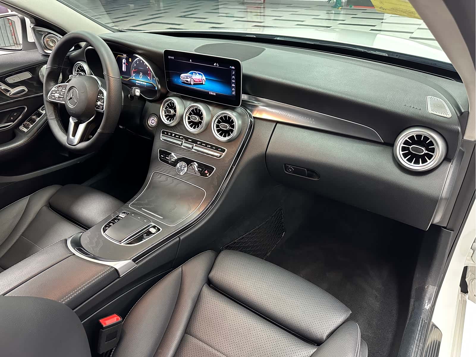 Mercedes-Benz C-Class, 2020 19
