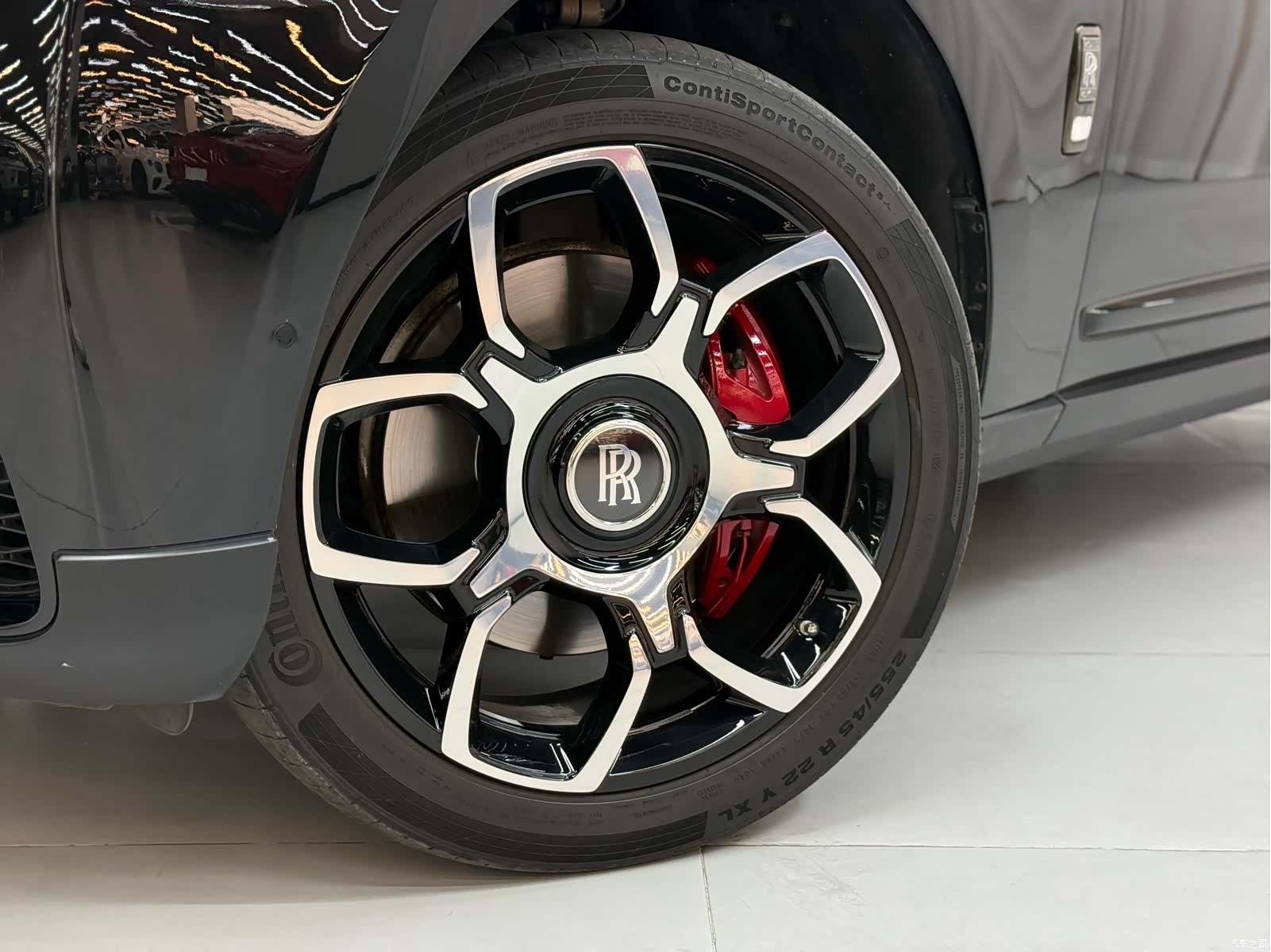 Rolls-Royce Cullinan, 2023 7