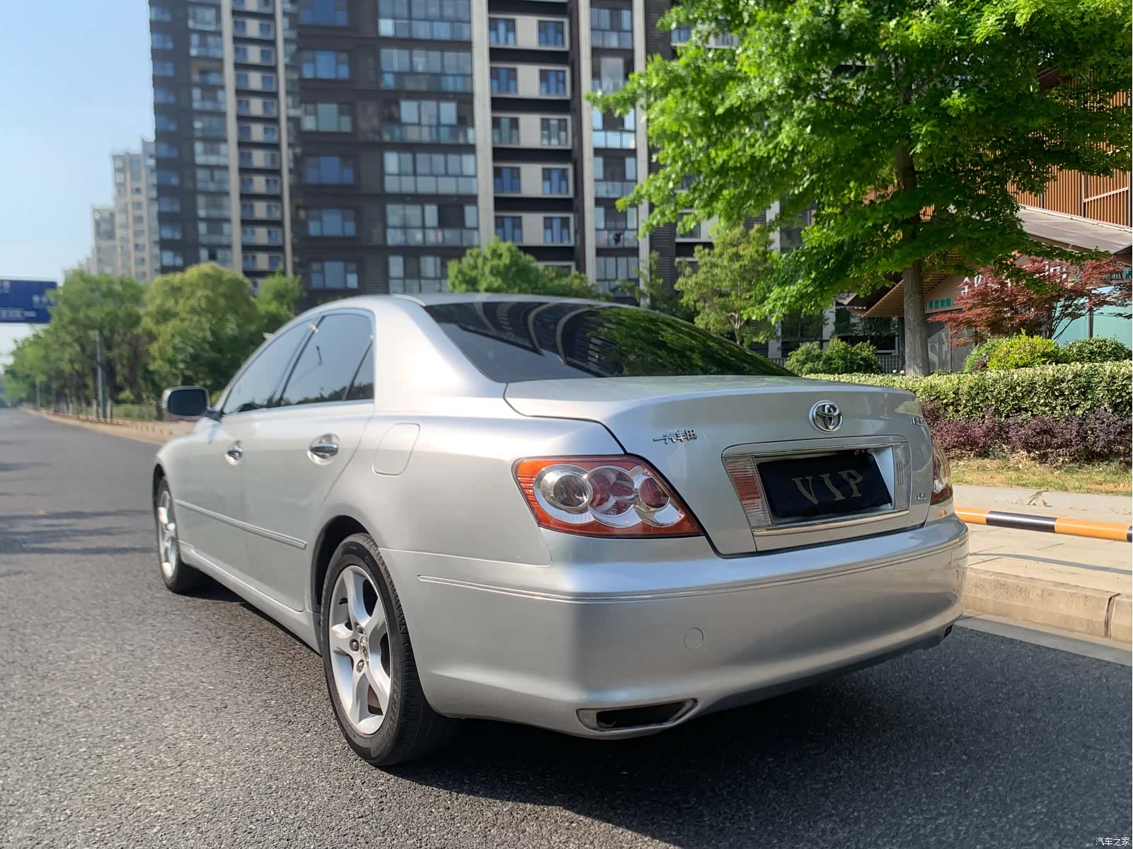 Toyota 2.5S, 2010 6