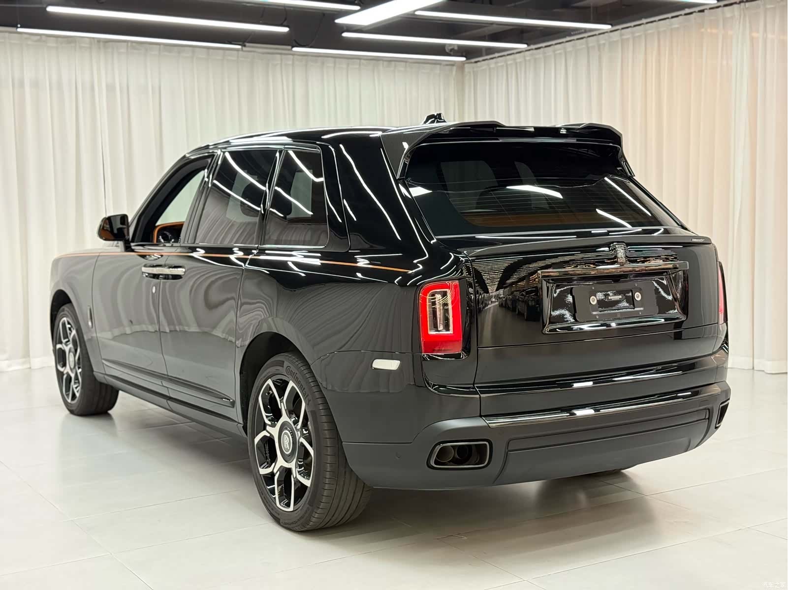 Rolls-Royce Cullinan, 2023 все фото