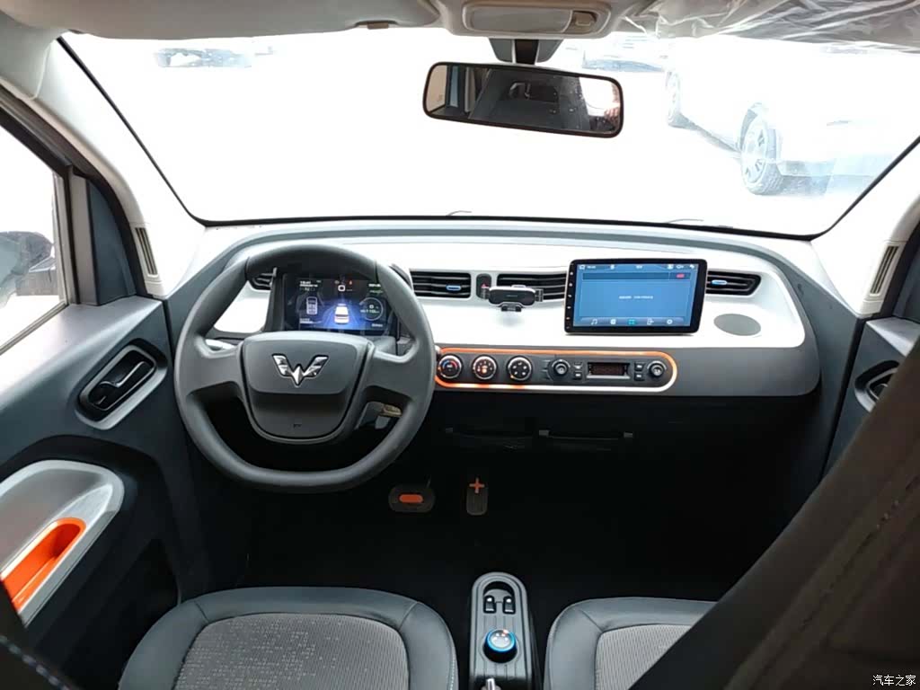 Wuling MINIEV, 2021 10