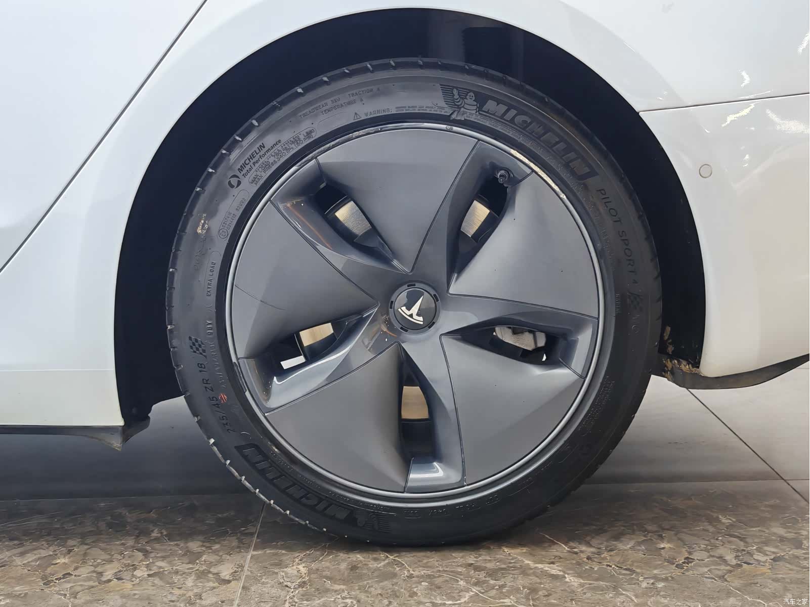 Tesla Model 3, 2020 9