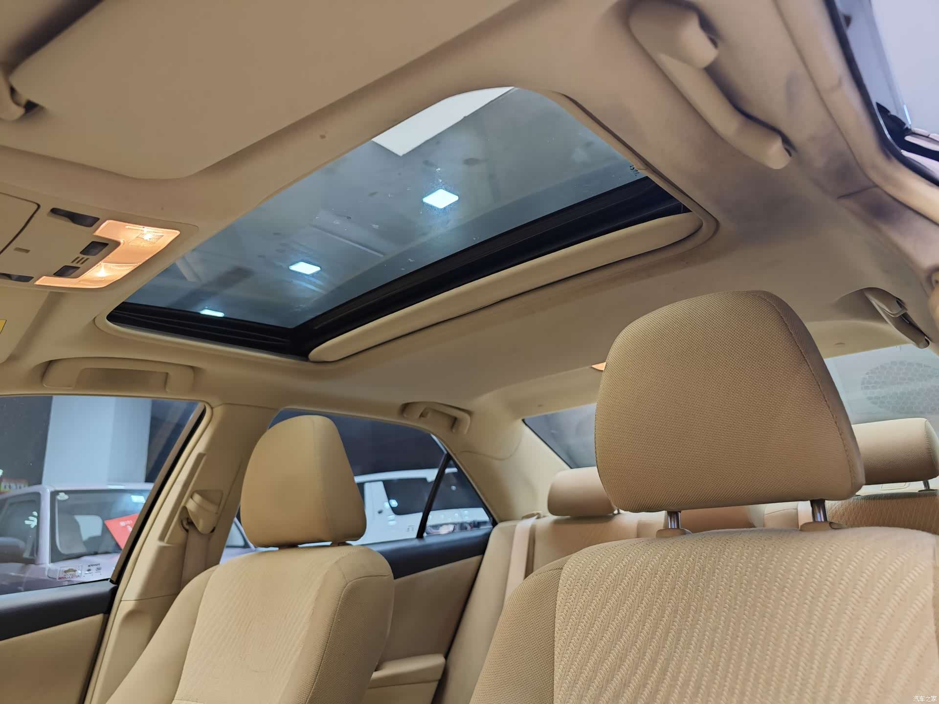 Toyota Camry, 2016 13