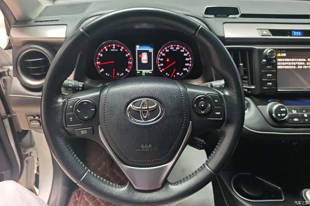 Toyota RAV4, 2017 15