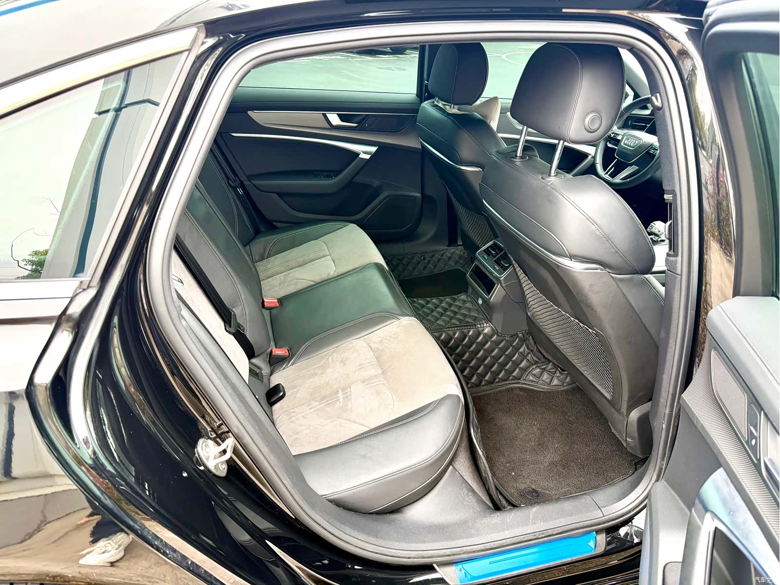 Audi A6L, 2022 14