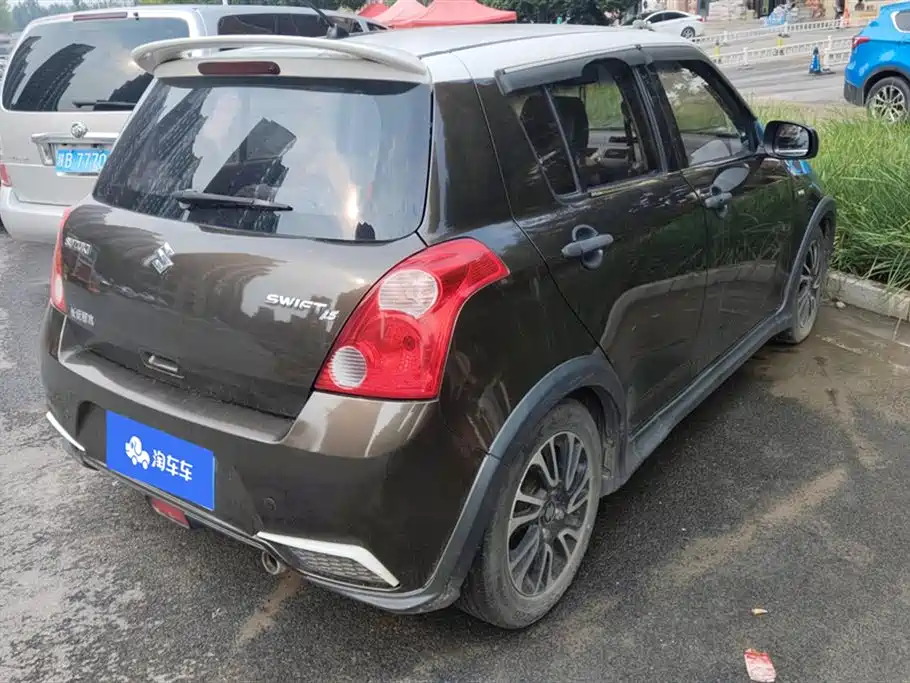 Suzuki Swift Suzuki Swift